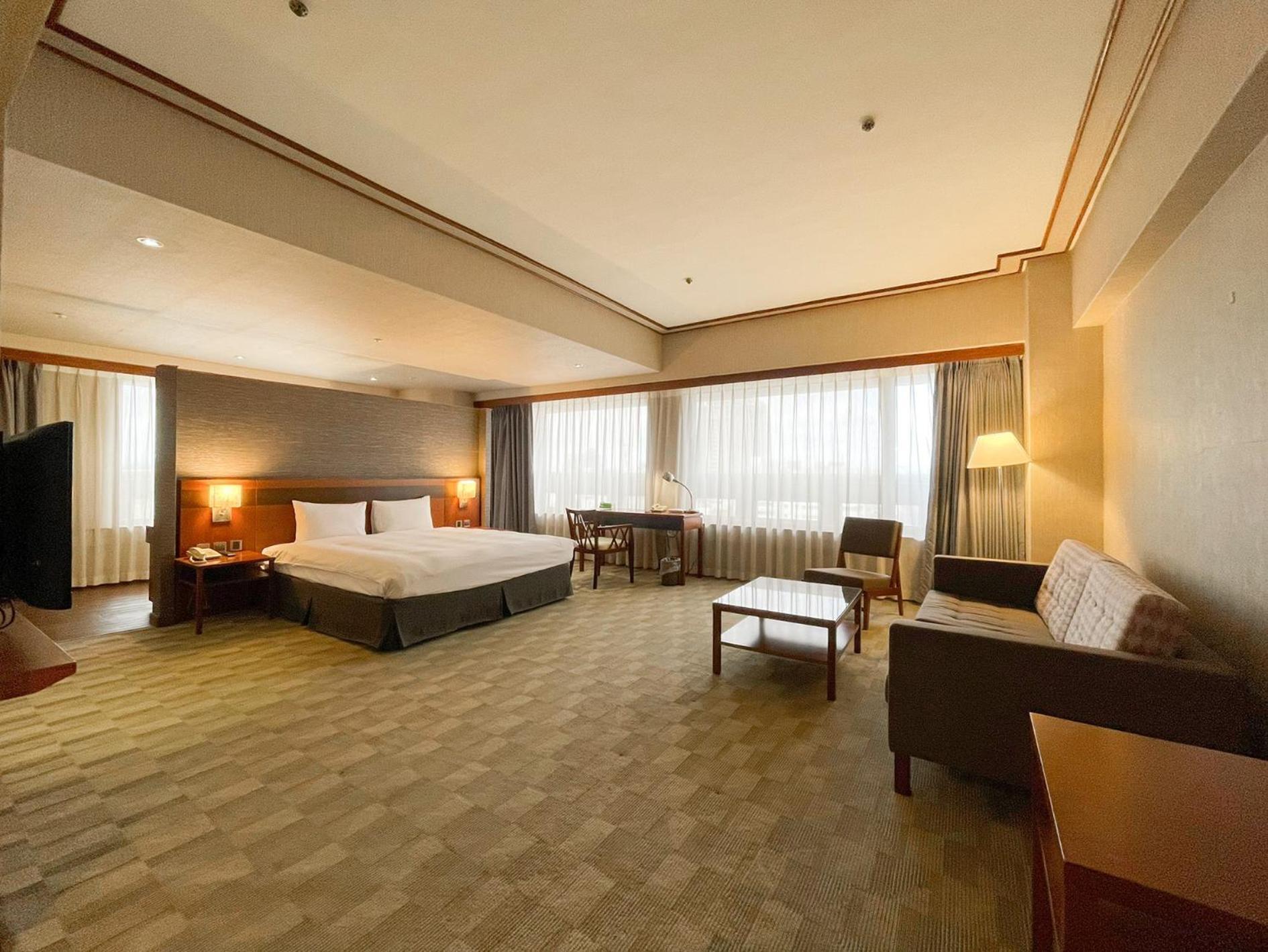 Guide Hotel Hsinchu Zhongyang Exterior photo